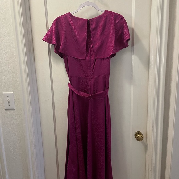 DKNY Cheetah Print Dress with slit, Wine or Dark Mauve | Size 8 - Picture 7 of 9